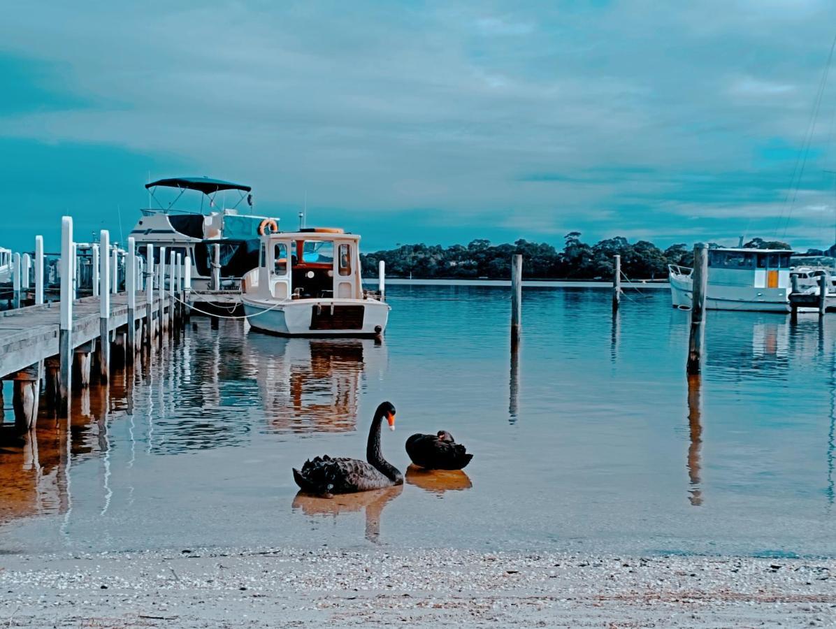 The View - Captains Cove Waterfront Resort เพย์เนสวิลล์ ภายนอก รูปภาพ